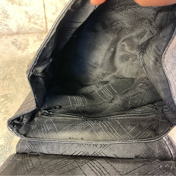 NJY croc embossed leather crossbody bag - Picture 6 of 11